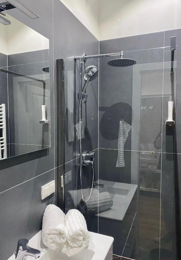 Charming Studio In Servitenviertel I Apartment Виена Екстериор снимка